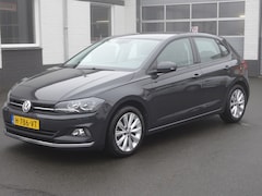 Volkswagen Polo - 1.0 TSI Highline Automatische airco, trekhaak, navigatie, parkeersensoren, cruise controle