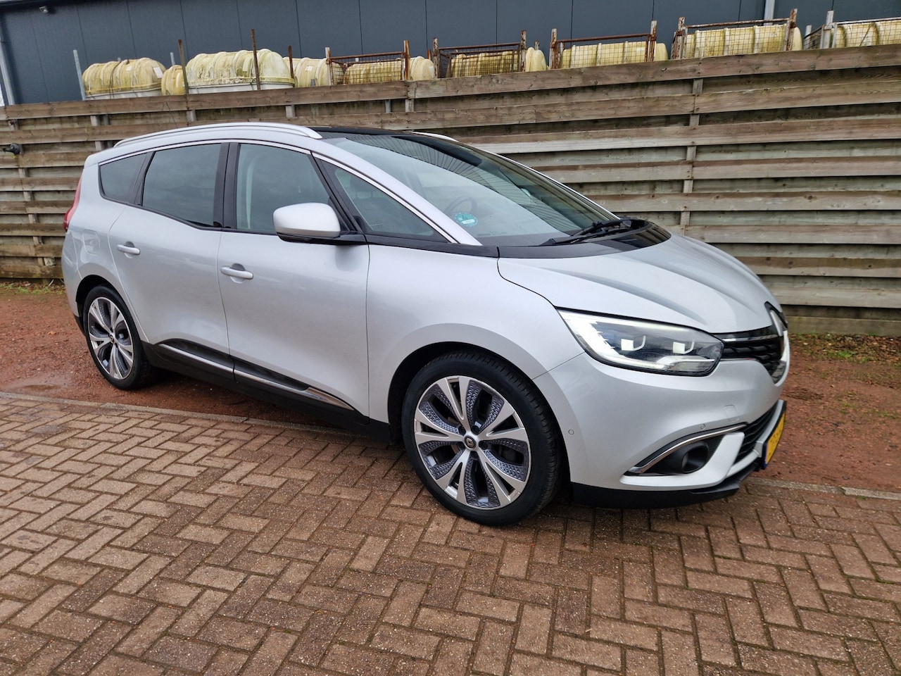 Renault Grand Scénic - 1.3 TCe Bose 7 Persoons. Panoramadak - AutoWereld.nl