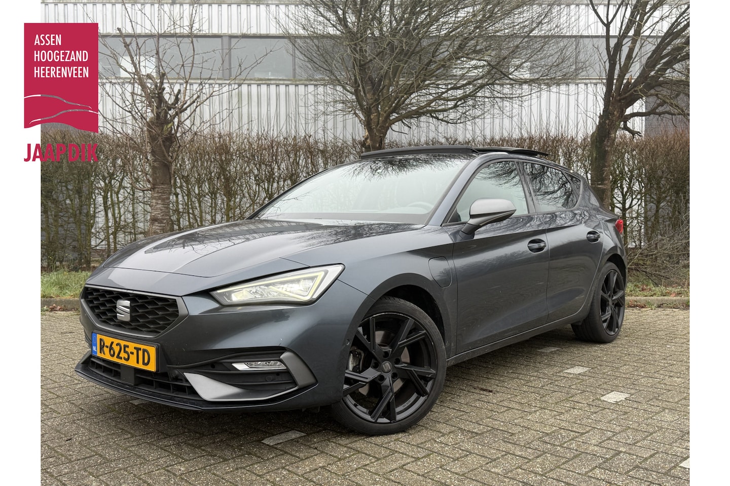 SEAT Leon - BJR 2021 1.4 TSI 150 PK eHybrid PHEV FR Business Intense VIRTIUAL | AUTOMAAT | PANORAMADAK - AutoWereld.nl