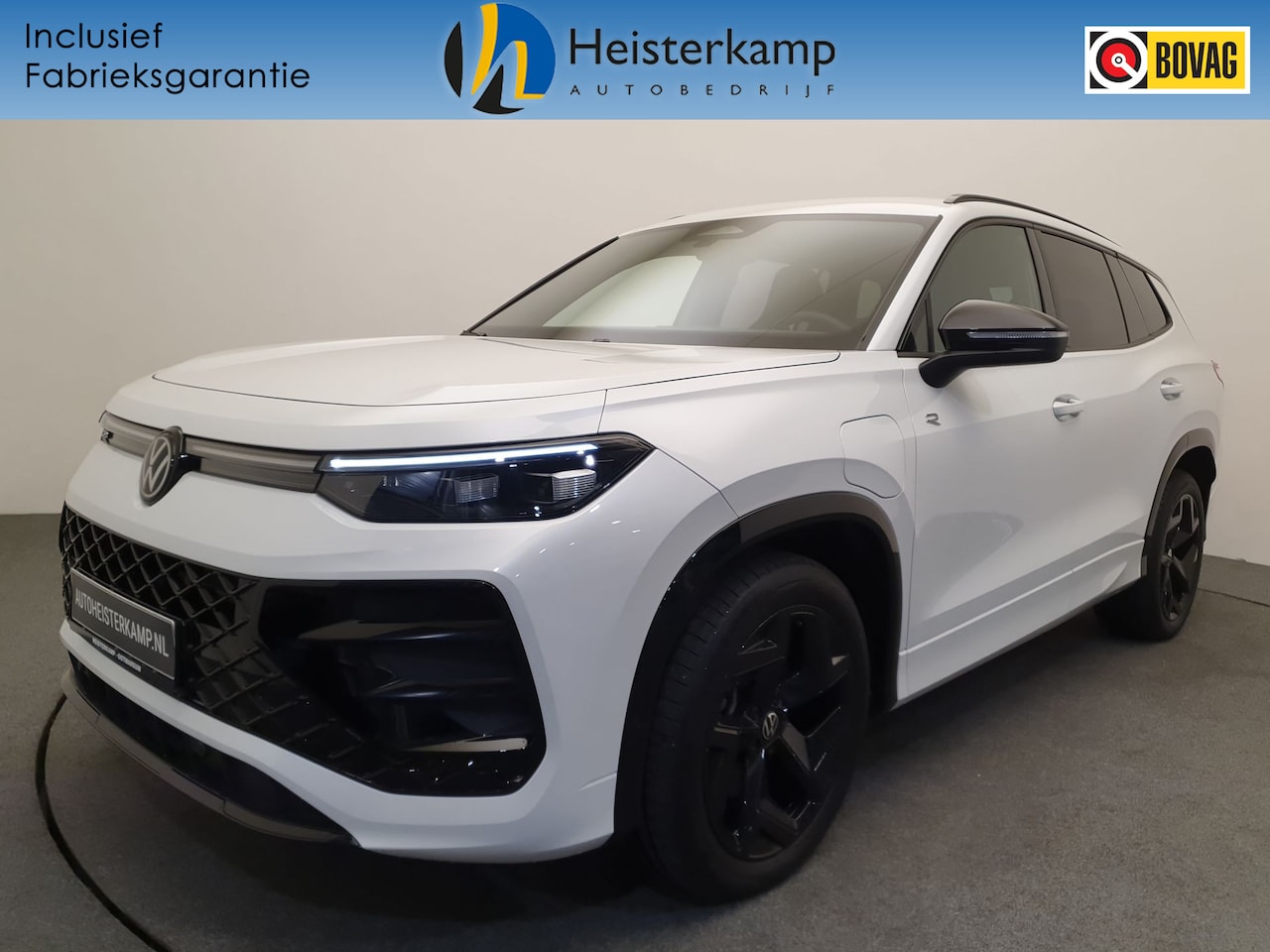 Volkswagen Tayron - 1.5 eHybrid 272pk DSG/AUT R-Line Wegklapbare trekhaak, Massage, Camera - AutoWereld.nl