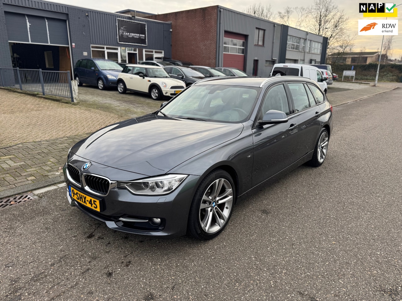 BMW 3-serie Touring - 320i High Executive AUT 2013 | HEAD-UP | LEER | STOELVW - AutoWereld.nl