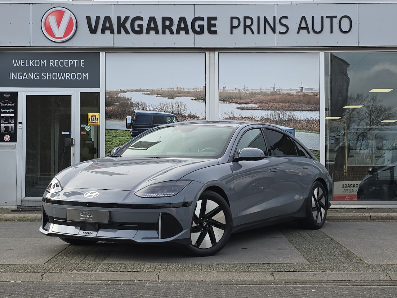 Hyundai IONIQ 6 - Lounge 77.4 kWh |TREKHAAK|STUUR+STOELVERW./VENTIL.|ADAPTIVE|ORG.NL|NAP| 4170 - AutoWereld.nl