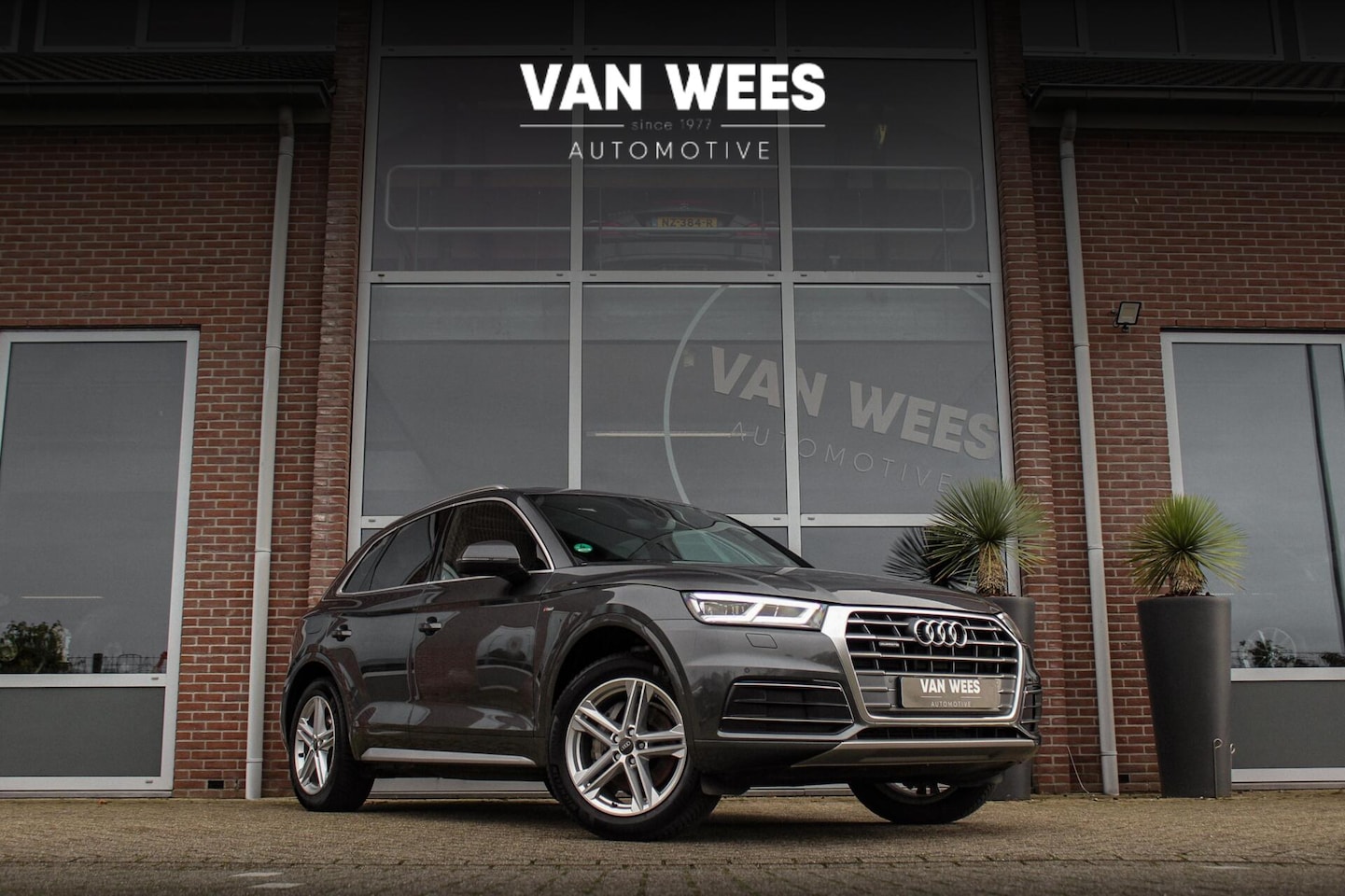 Audi Q5 - 2.0 TFSI quattro Sport Pro Line S | 252 pk | 19 inch | Dakraam | Trekhaak | Camera | LED | - AutoWereld.nl