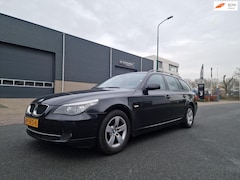 BMW 5-serie Touring - 520i Executive AUT NAVI PSENSOR 2 X SLEUTELS CRUISE