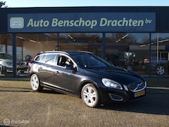 Volvo V60 - 2.4 D5 215pk Xenon Standkachel Navi Stoelverw Pdc Trekhaak Clima Cruise