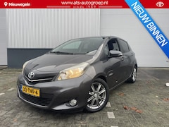 Toyota Yaris - 1.3 VVT-i Dynamic Benzine Automaat | Trekhaak | luxe uitvoering | 1e eigenaar |