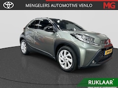 Toyota Aygo X - 1.0 VVT-i MT first RIJKLAAR | Airco | Camera | Cruise Control | Stoelverwarming Vóór