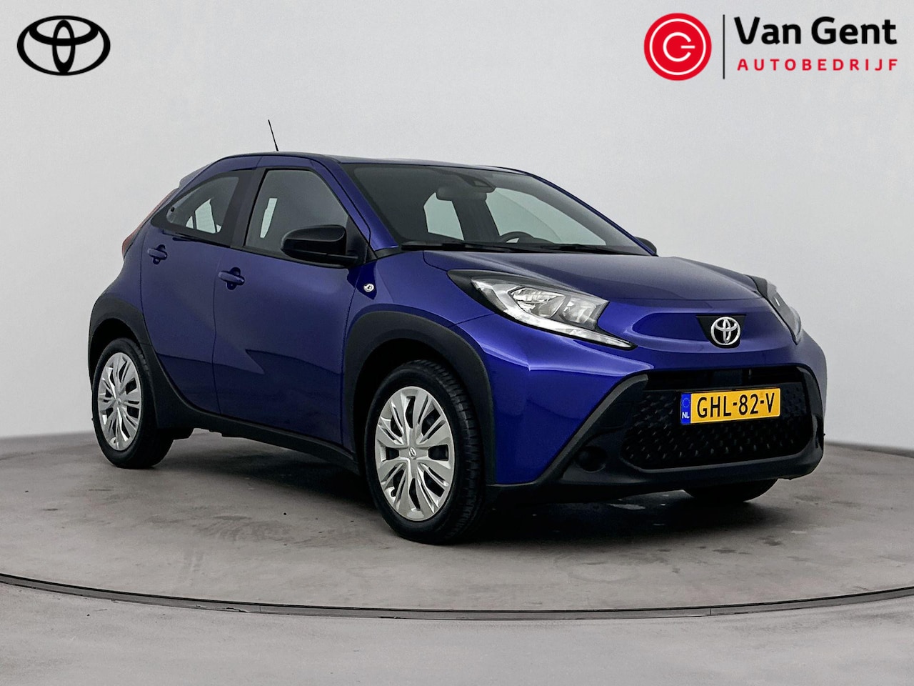 Toyota Aygo X - 1.0 VVT-i MT Play | Apple Carplay / Android Auto | Adaptive Cruise | Airco | Camera | Rijs - AutoWereld.nl