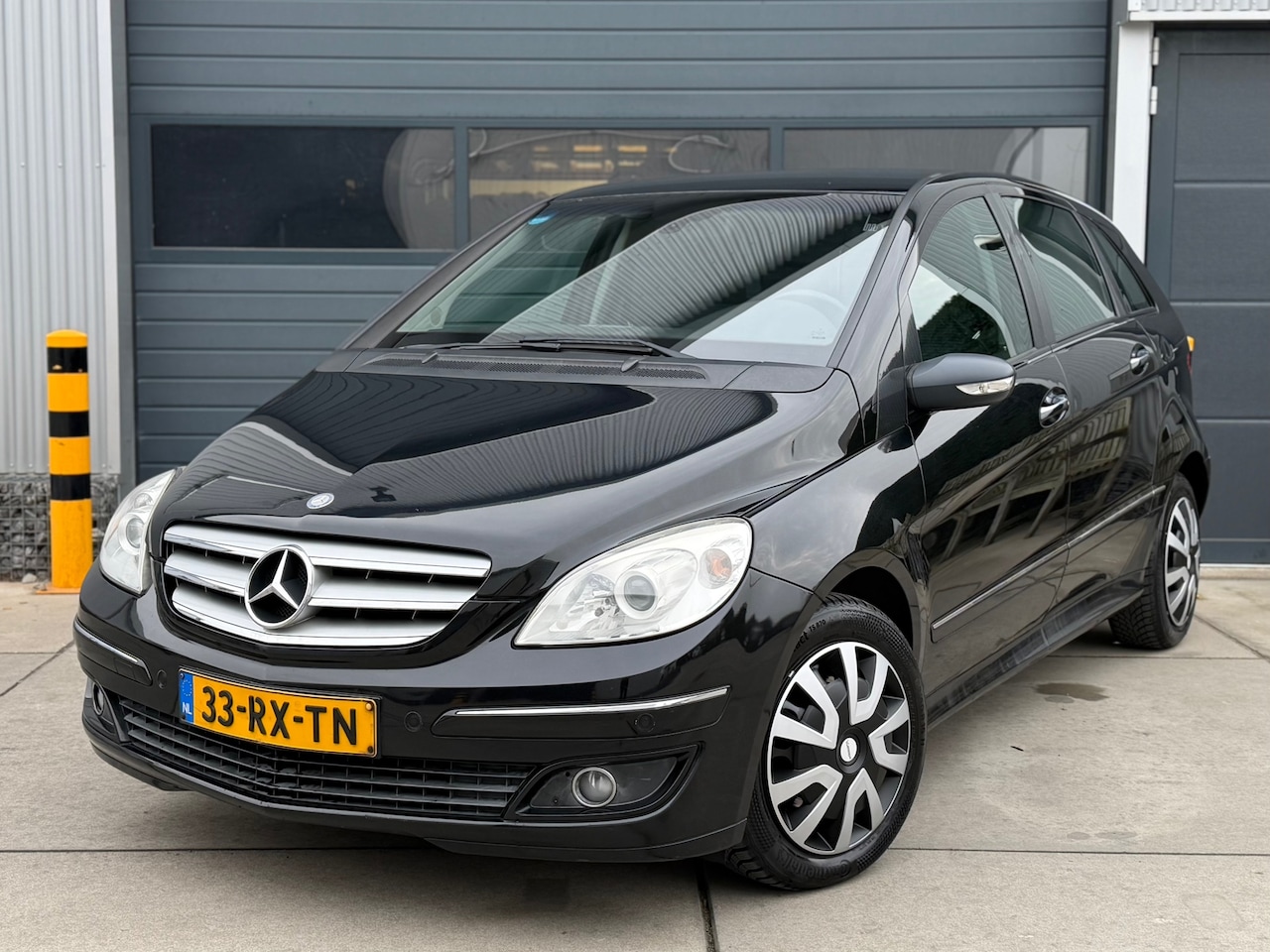 Mercedes-Benz B-klasse - 200 AUT / CRUISE / CLIMA / PDC - AutoWereld.nl