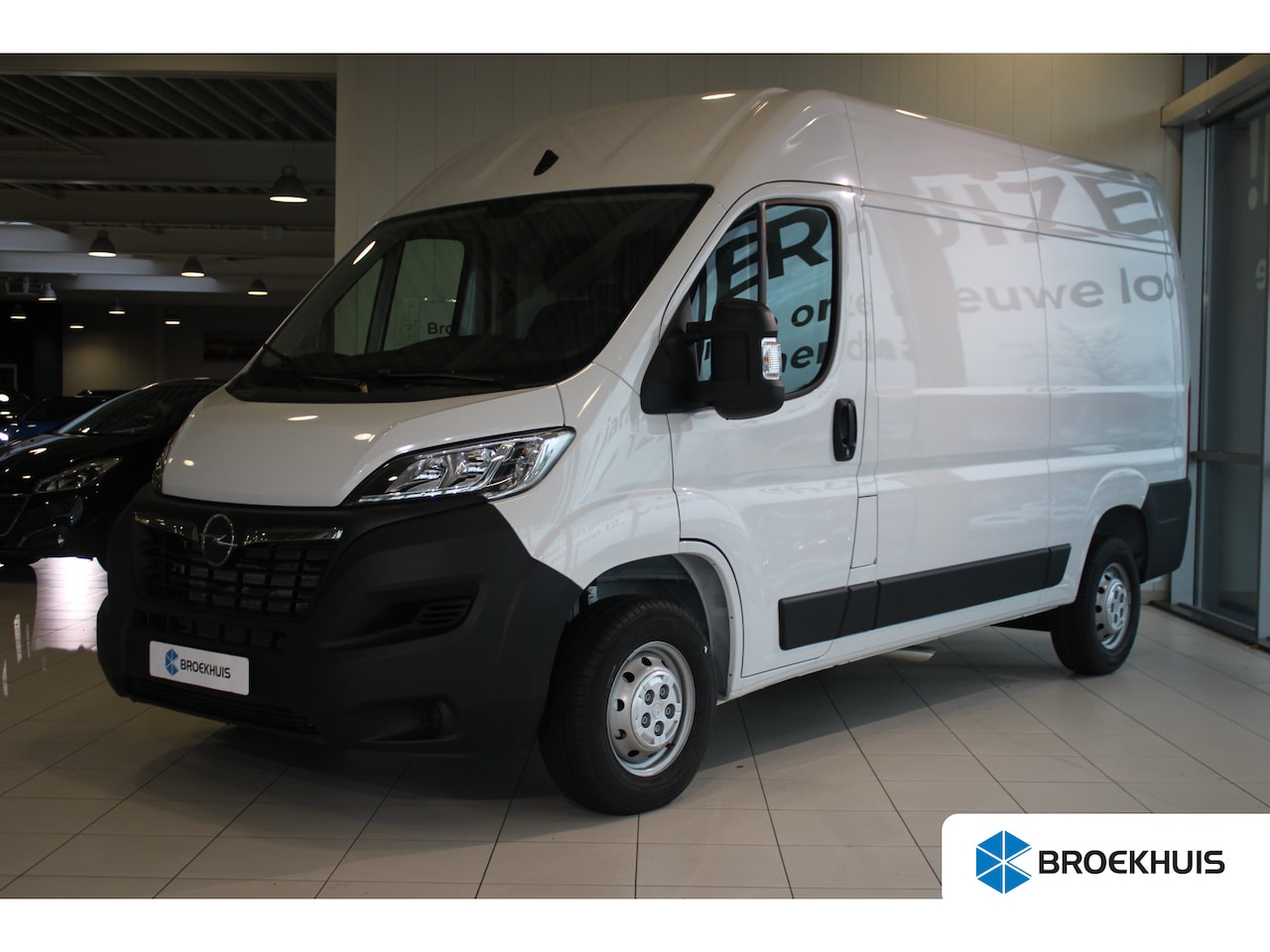 Opel Movano - 2.2D 140-PK L2H2 3.3t PARKEERCAMERA | NAVI | CARPLAY | AIRCO - AutoWereld.nl