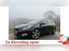Kia Cee'd Sportswagon - 1.6 CRDi Business Pack | Camera | Navi | Clima | 17" Velgen | Trekhaak | PDC | Cruise | LE