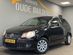 Volkswagen Polo - 1.2 Sport Stoelverwarming/Regensensor/Verwarmde Spiegels