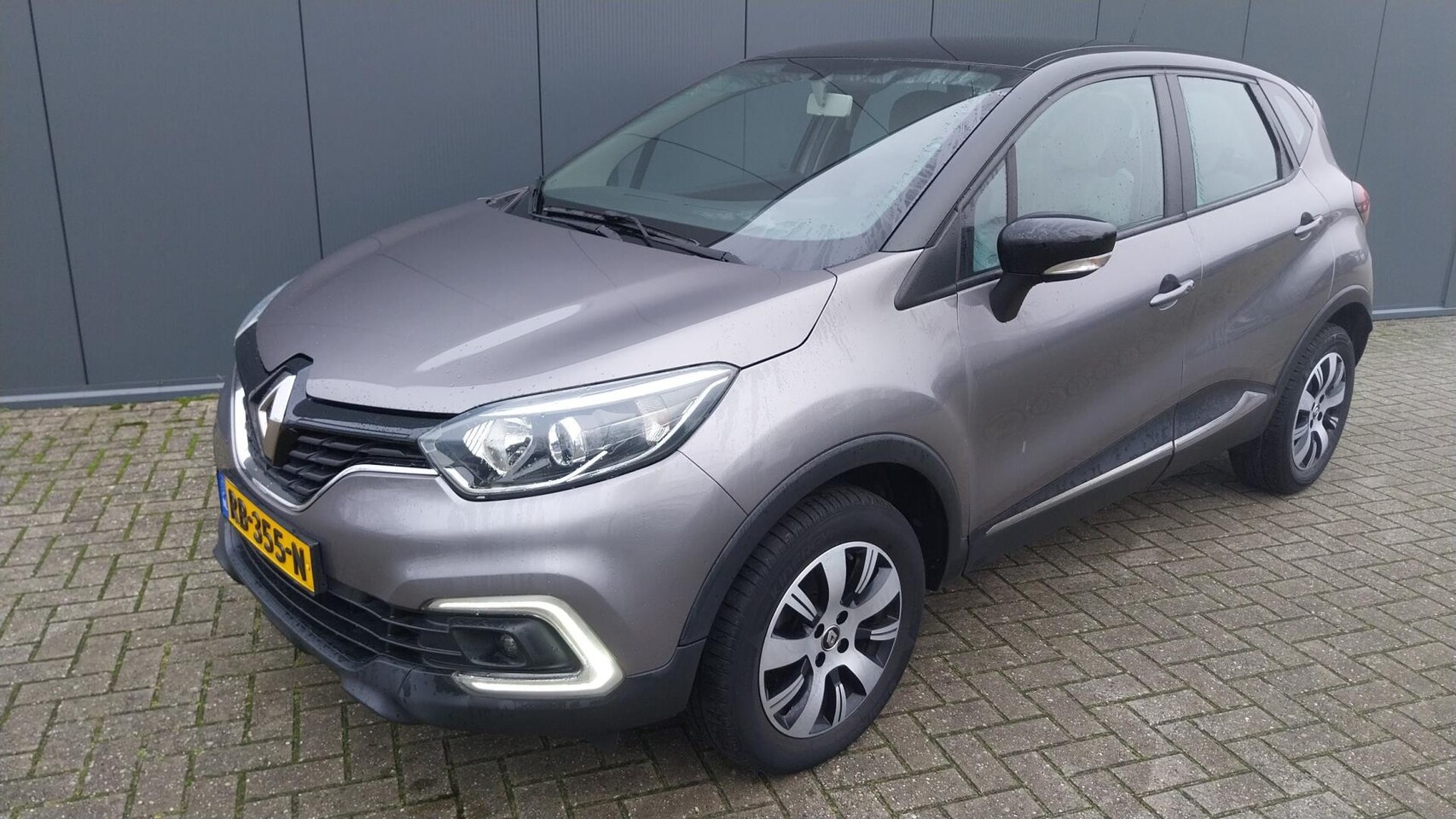 Renault Captur - 0.9 TCe Zen///NAVI///59000 KM !!! - AutoWereld.nl