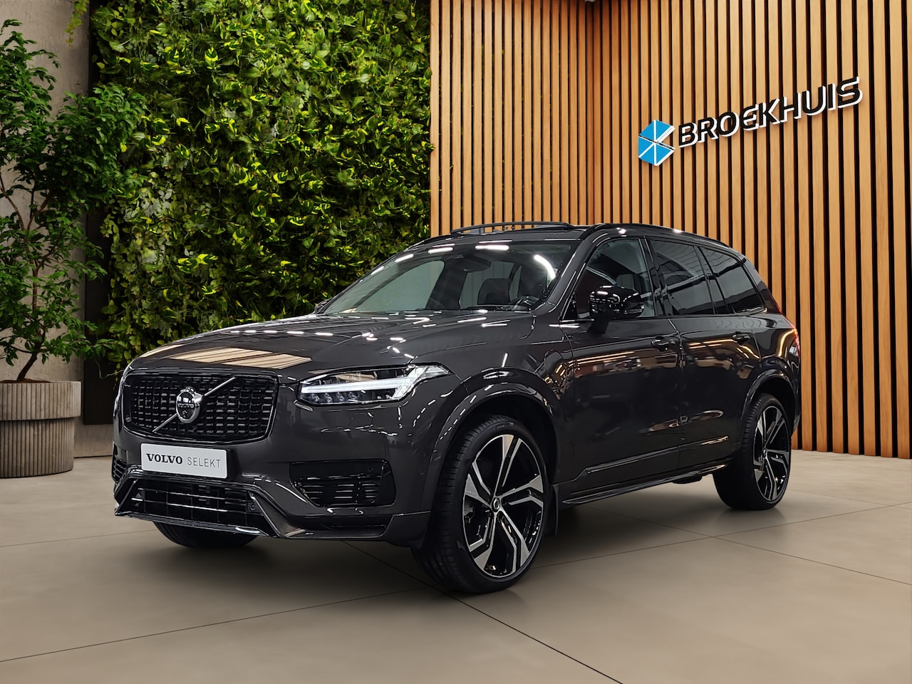 Volvo XC90 - 2.0 T8 Recharge AWD Ultimate Dark Luchtvering Trekhaak Massage - AutoWereld.nl