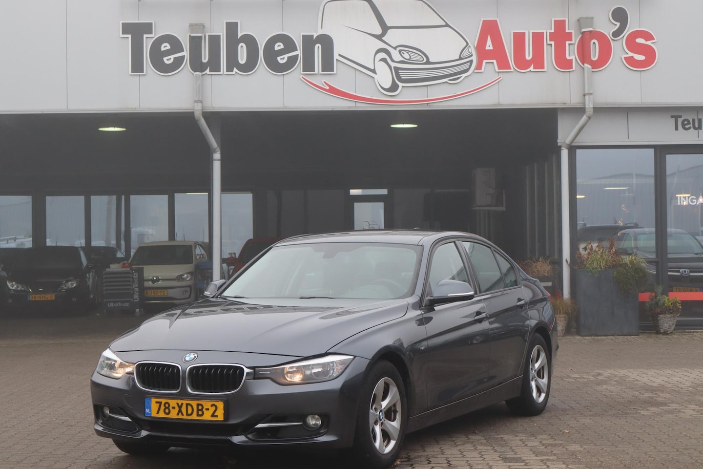 BMW 3-serie - 320d EfficientDynamics Edition Executive Cruise control, Elektrische ramen, Navigatie, Lic - AutoWereld.nl