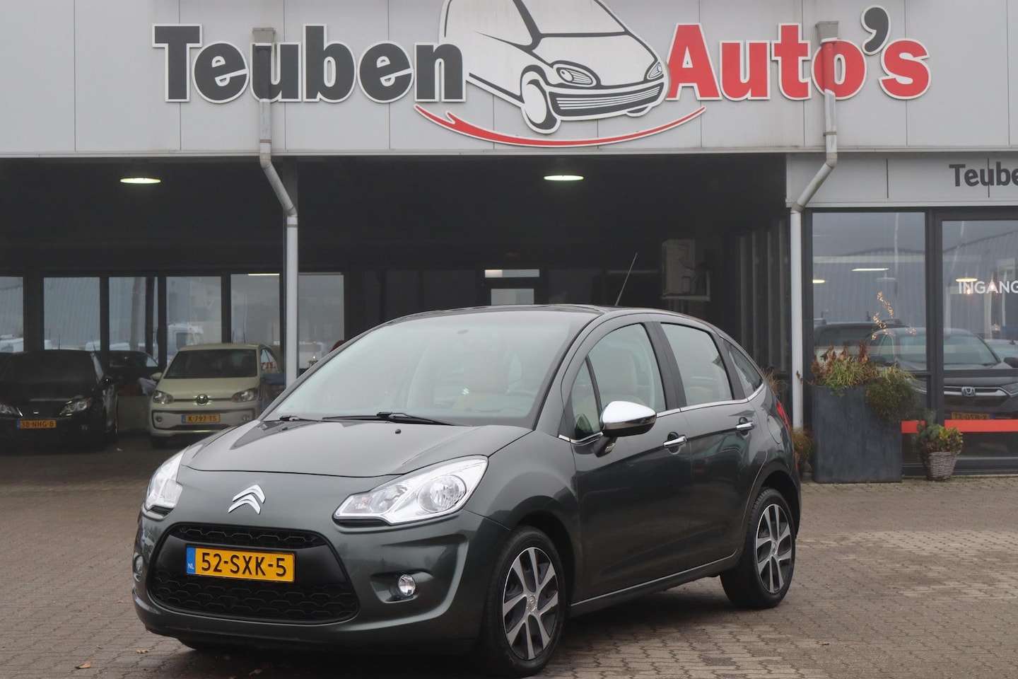 Citroën C3 - 1.6 e-HDi Selection Navigatie, Cruise control, Panoramische voorruit, Lederen interieur, C - AutoWereld.nl