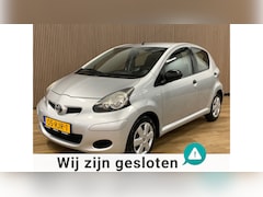 Toyota Aygo - 1.0-12V Now|Airco|5 Deurs|