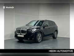 BMW iX1 - eDrive20 67 kWh | Trekhaak | Elektrisch verstelbare stoelen |