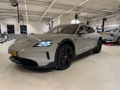 Porsche Taycan Cross Turismo - 4 105 kWh | Sport Chrono Pakket | Head Up | Panoramadak | Burmester 3D |