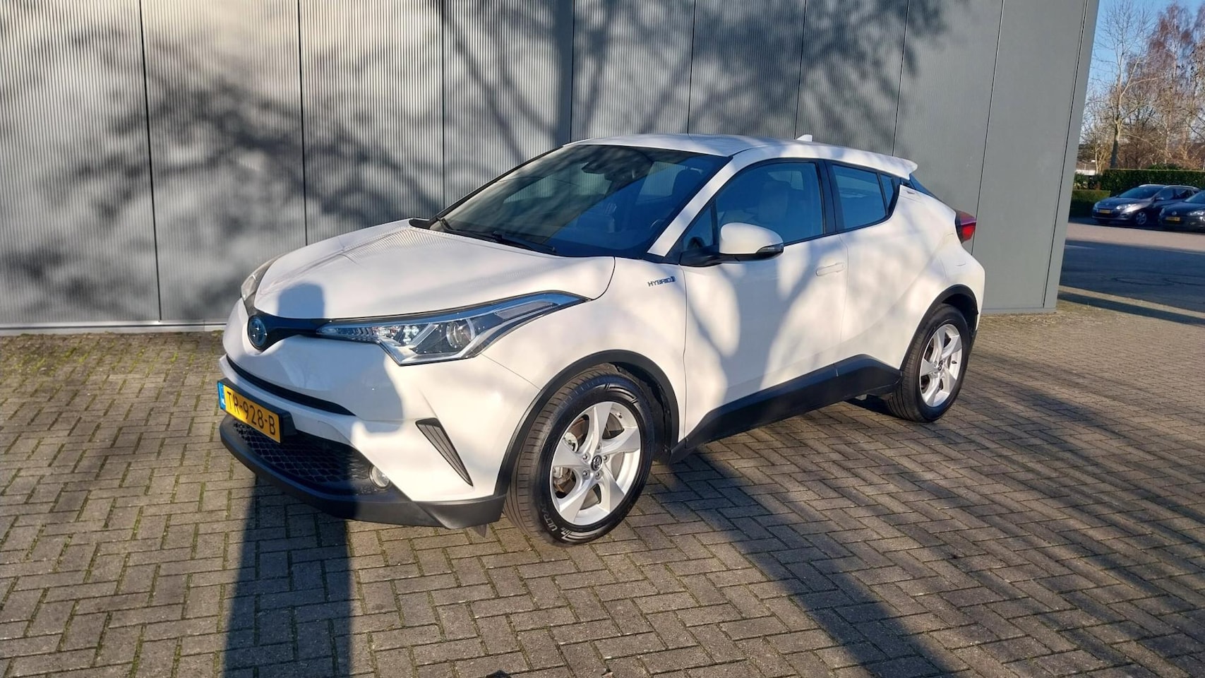 Toyota C-HR - 1.8 Hybrid Active//NAVI//CLIMA//LMV - AutoWereld.nl