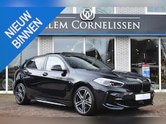 BMW 1-serie - 118i M-Sport Pano Leder Trakhaak Camera HiFi