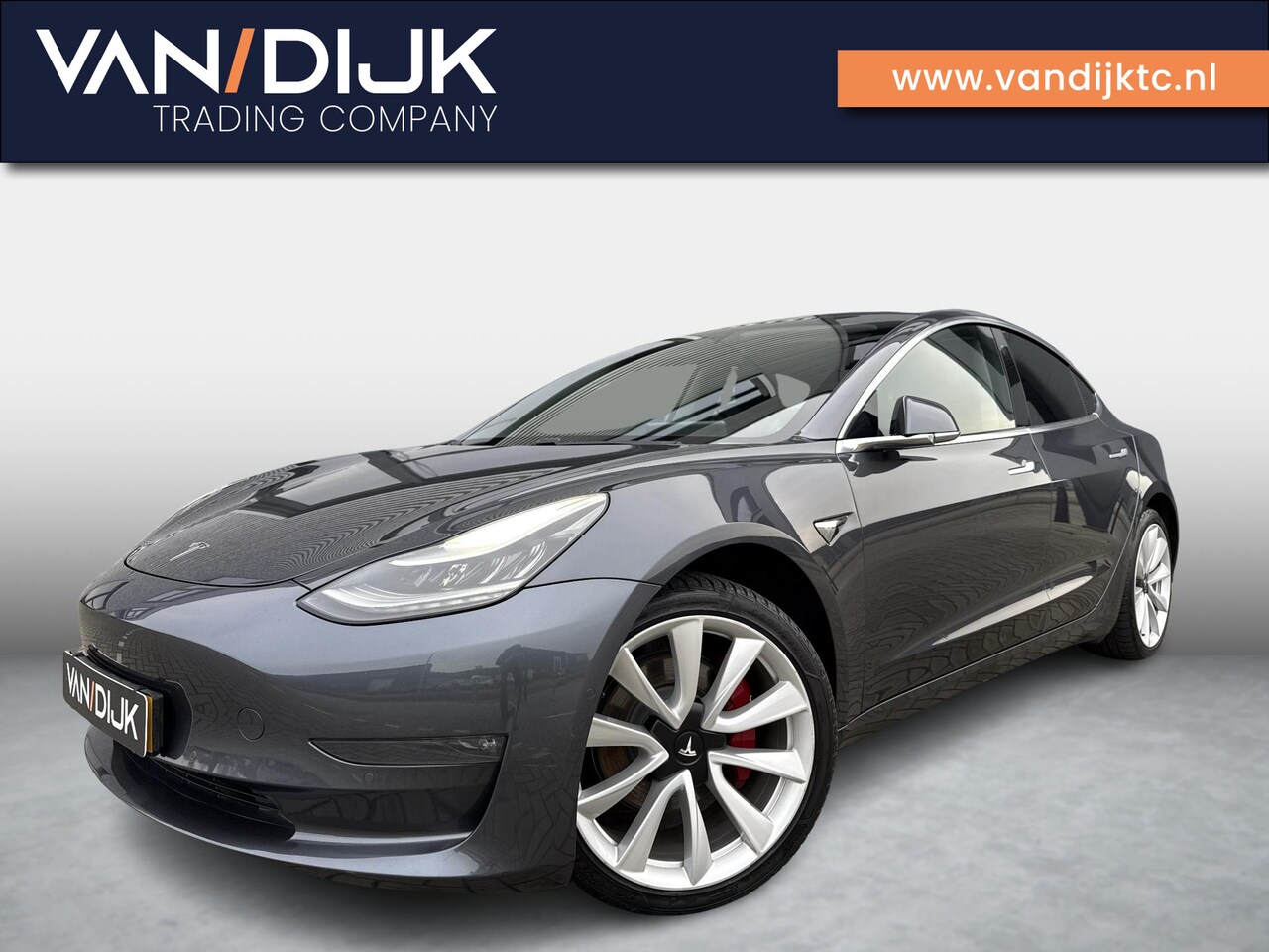 Tesla Model 3 - Long Range RWD Long Range RWD 75 kWh ✓SOH 88.3% ✓Autopilot ✓Panoramadak ✓Vol Leder ✓360º Camera ✓Stoelver - AutoWereld.nl