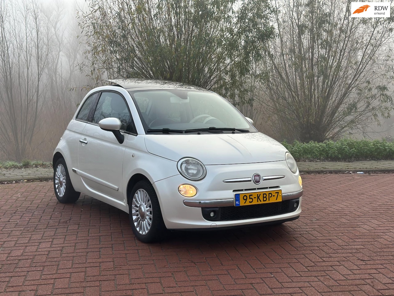 Fiat 500 - 1.2 Lounge Automaat/Pano-dak/Leer - AutoWereld.nl