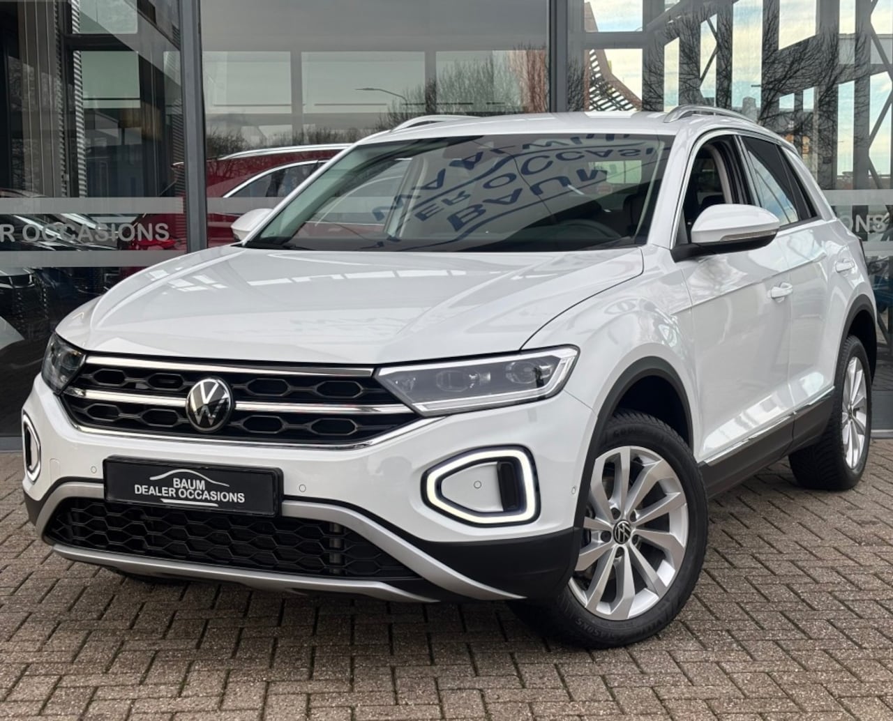 Volkswagen T-Roc - 1.0 TSI LIFE EDITION AIRCO LMV PDC CARPLAY STOELVW ALCANTARA - AutoWereld.nl