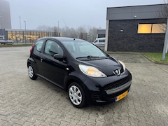 Peugeot 107 - 1.0-12V XR