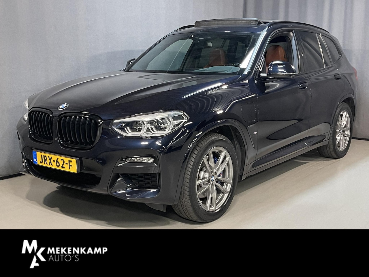 BMW X3 - xDrive30e High Executive M Sport 19"/Leder + memory/Panoramadak/Harman Kardon/Trekhaak/Spo - AutoWereld.nl