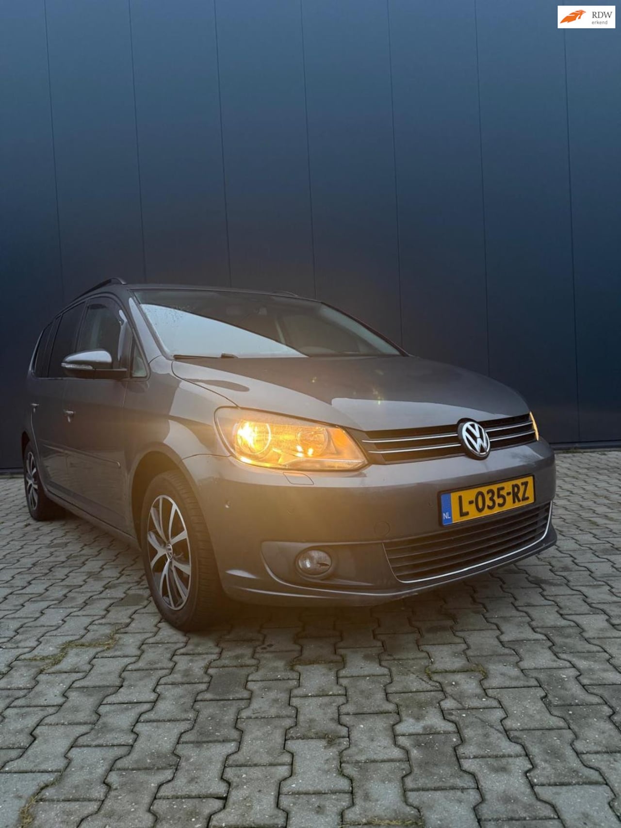 Volkswagen Touran - 1.4 TSI Highline 7p 1.4 TSI Highline 7p. - AutoWereld.nl