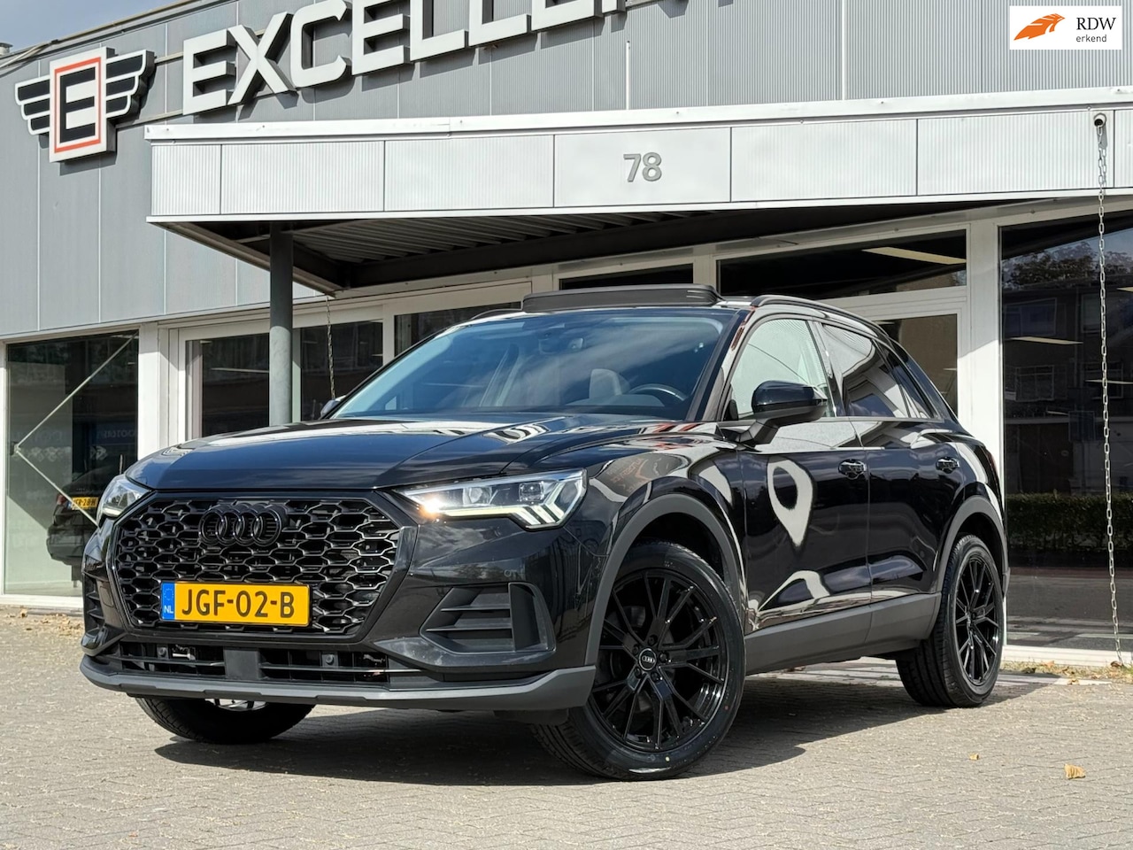Audi Q3 - 35 TFSI Pro Line | Pano | Leder | Navigatie | Black Edition - AutoWereld.nl