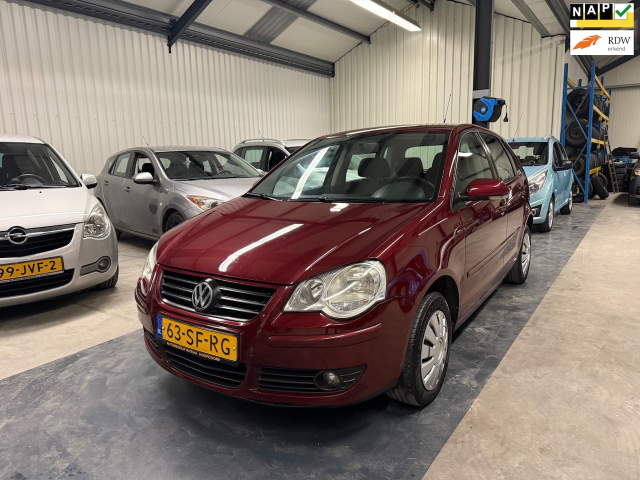 Volkswagen Polo - 1.4-16V Comfortline 5 DEURS/CLIMA/NAP/APK - AutoWereld.nl