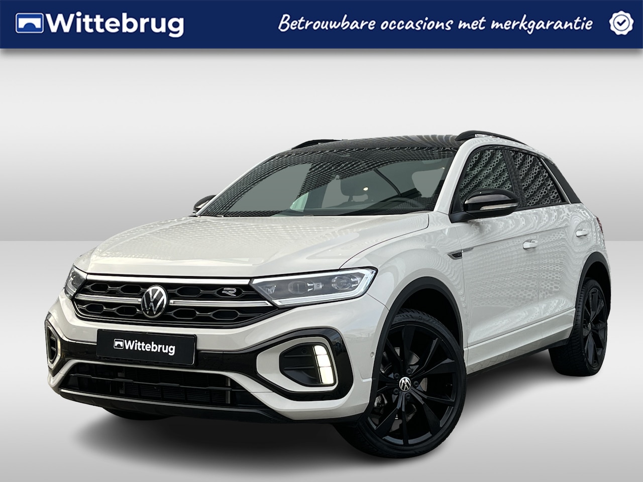 Volkswagen T-Roc - 1.5 TSI 150PK DSG R-Line / Black Style / Massagestoel / IQ Light / Digital Cockpit Pro / T - AutoWereld.nl