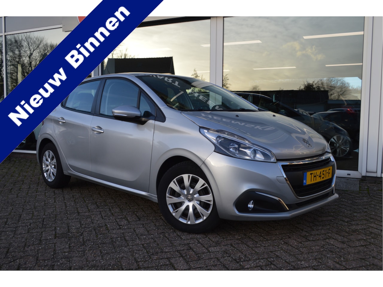 Peugeot 208 - 1.2 PureTech Blue Lion 1.2 PureTech Blue Lion - AutoWereld.nl