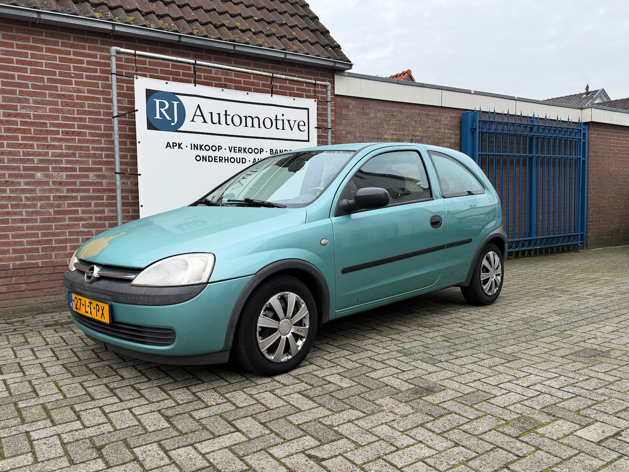 Opel Corsa - 1.0-12V APK 3-12-2026 - AutoWereld.nl