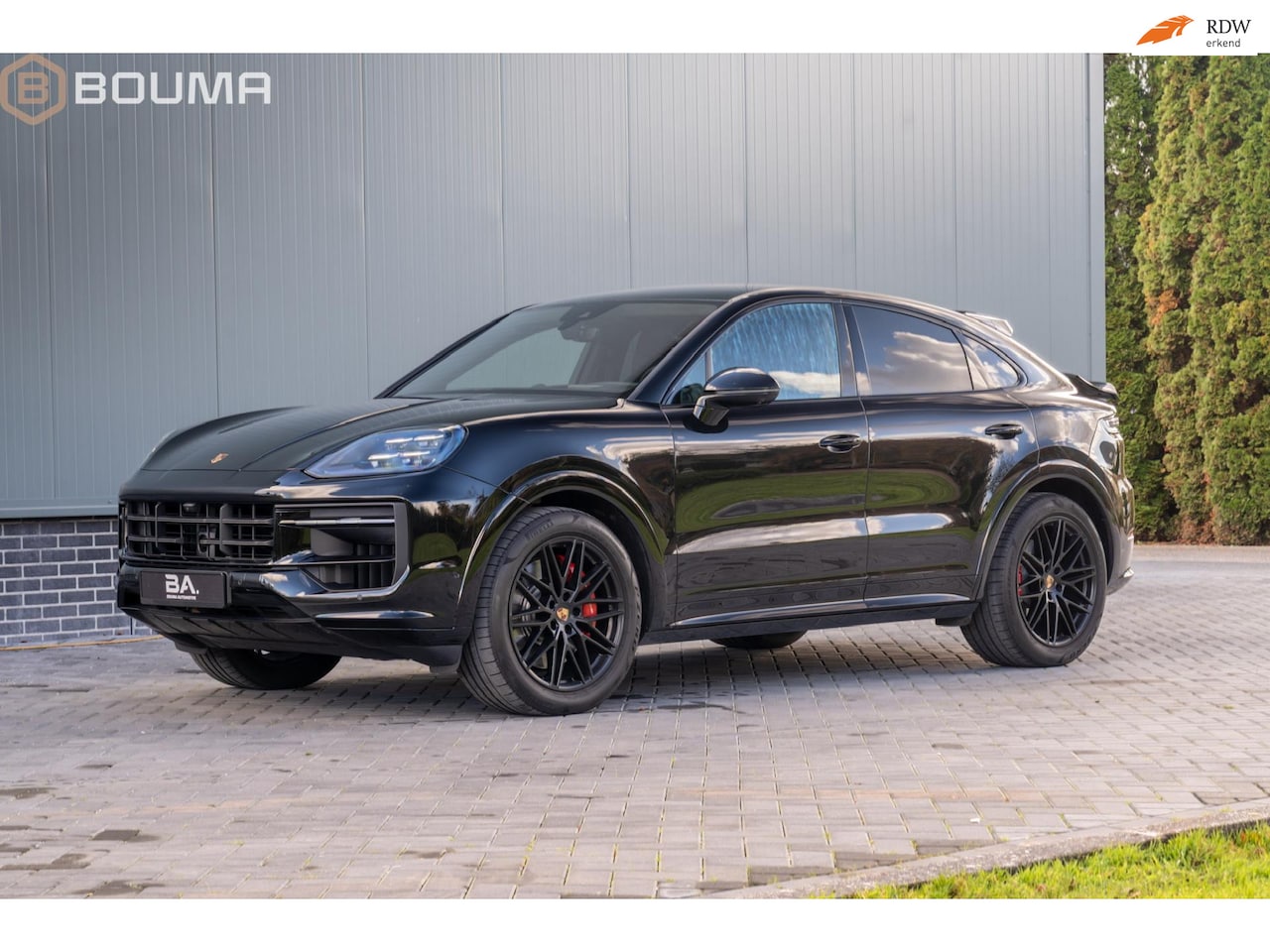 Porsche Cayenne Coupé - 4.0 GTS 2025 BLACK | 500 PK | LEDER | PANO - AutoWereld.nl