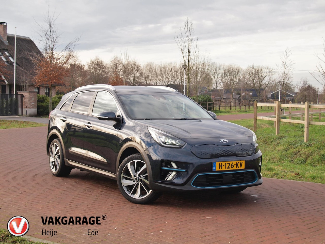 Kia e-Niro - ExecutiveLine 64 kWh | Camera | Apple Carplay | Cruise Control | JBL | Leer | - AutoWereld.nl