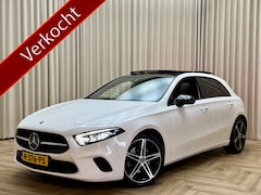 Mercedes-Benz A-klasse - A200 *164 PK* Panorama dak / 1/2 Leder / Stoelverwarming / Cruise / Navigatie / 18'' LMV /