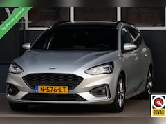 Ford Focus Wagon - 1.0 EcoBoost Hybrid ST Line X Business, pano, trekhaak