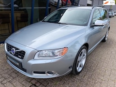 Volvo V70 - 2.5FT R-Design Automaat 230PK LEER / NAVI / XENON / PDC