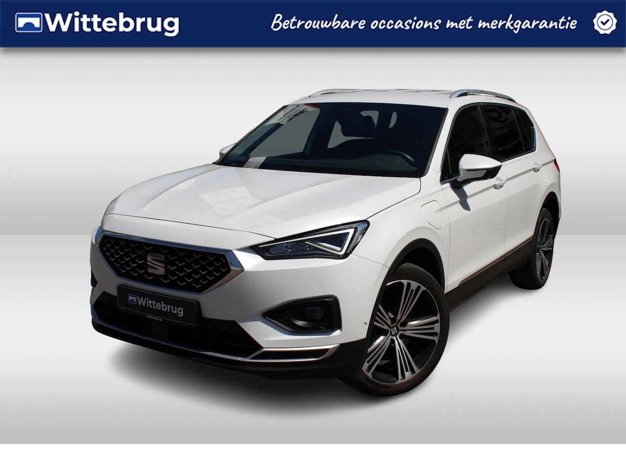 SEAT Tarraco - 1.4 TSI e-Hybrid 245pk PHEV Xcellence DSG Automaat / Navigatie / App Connect / Camera / LM - AutoWereld.nl