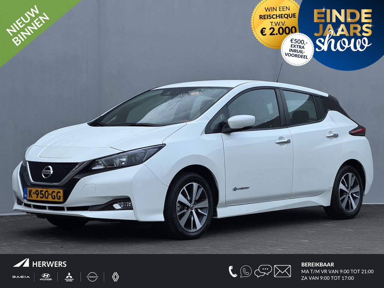 Nissan LEAF - Acenta 40 kWh / Dealeronderhouden / Adaptieve Cruise Control / Climate Control / Achteruit - AutoWereld.nl