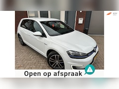 Volkswagen Golf - 1.4 TSI GTE / Navi / PDC / Park Assist / LED / LM