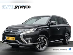 Mitsubishi Outlander - 2.0 PHEV Executive Edition | Trekhaak | Camera | Stoelverwarming | Navi