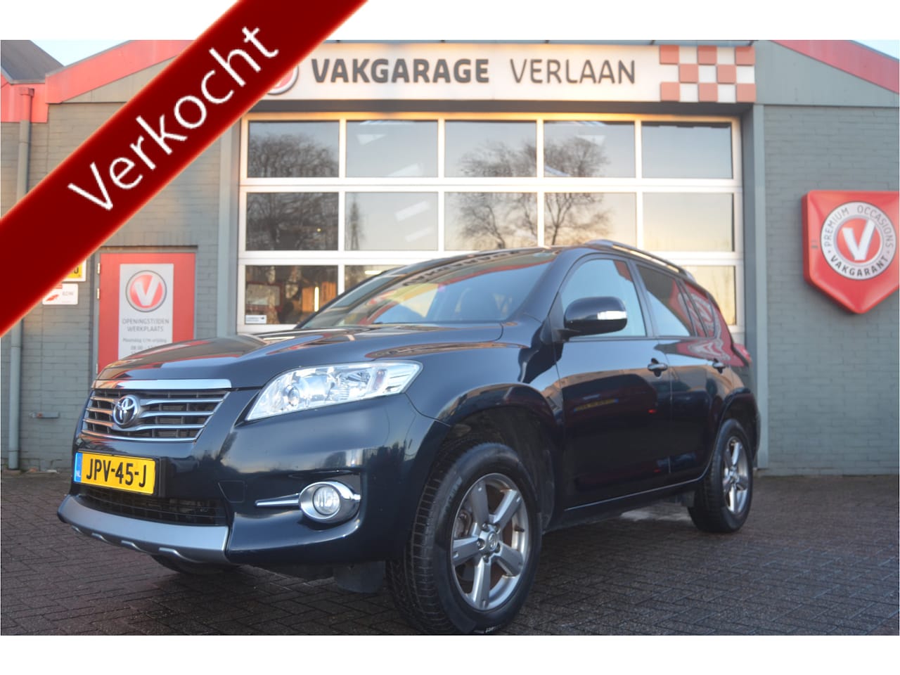 Toyota RAV4 - 2.0 VVT-i Executive Business 2.0 VVTi Executive Business - AutoWereld.nl