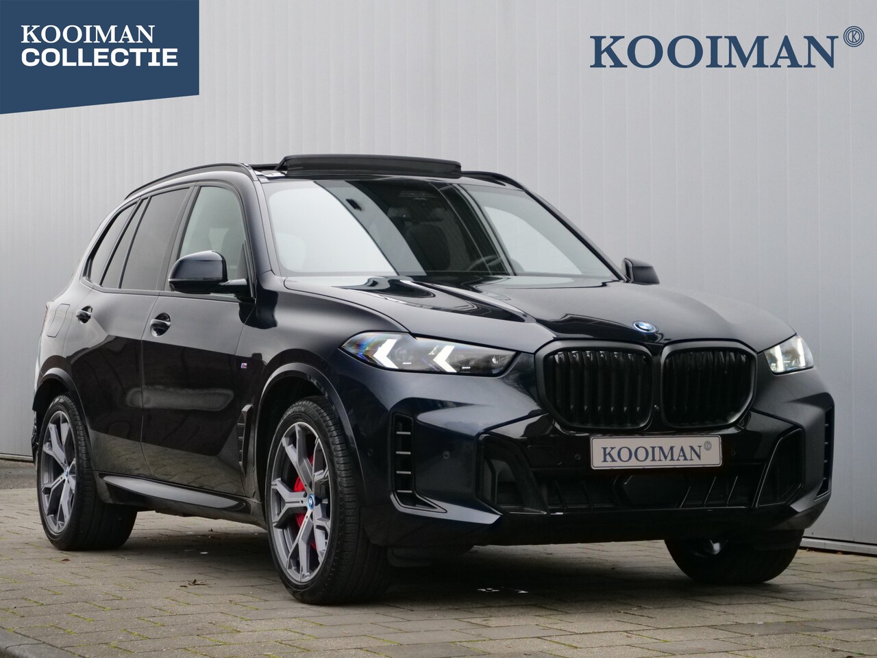 BMW X5 - xDrive50e Automaat 490 Pk M-sport pakket Pro Schuifdak / Softclose / Sky lounge / Harman/K - AutoWereld.nl