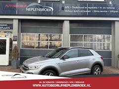 Volkswagen T-Roc - 1.5 TSI R-Line 2025 km 22.000 1e eigen Vol optie