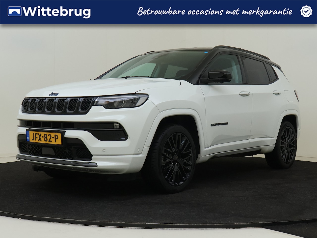 Jeep Compass - 4xe 240 Plug-in Hybrid Electric S | Stoel en Stuurverwarming | Carplay | Camera | - AutoWereld.nl
