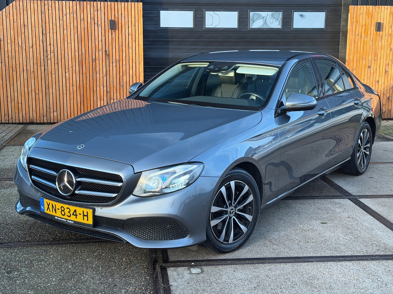 Mercedes-Benz E-klasse - 200 Premium Plus Adaptive cruise! - AutoWereld.nl